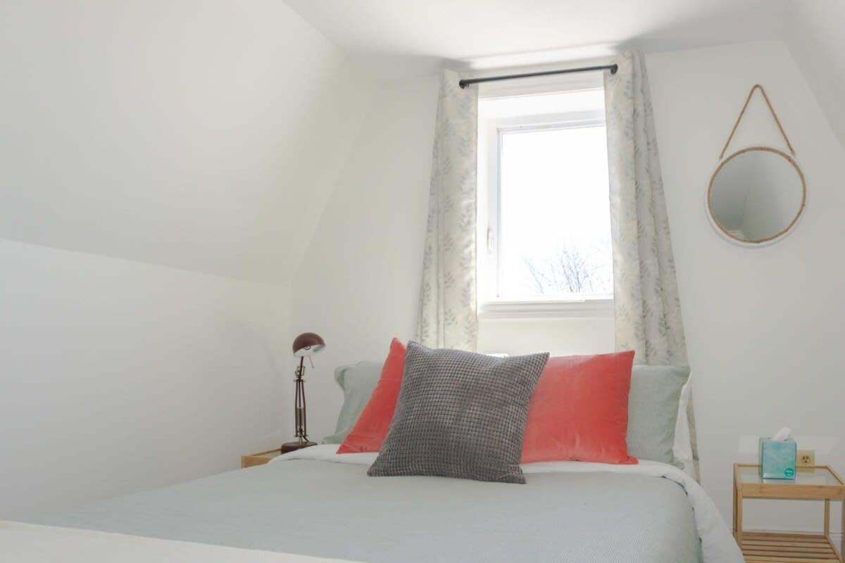 Amazing Location In Saint John 2 Bedroom Modern Parking New Extérieur photo