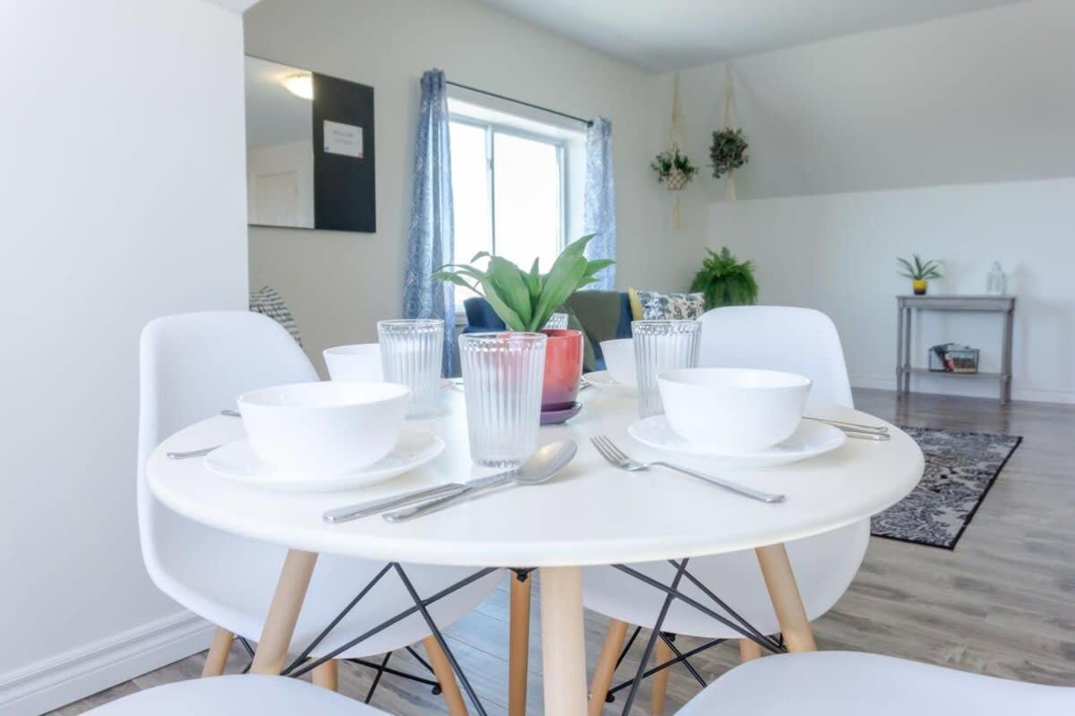 Amazing Location In Saint John 2 Bedroom Modern Parking New Extérieur photo