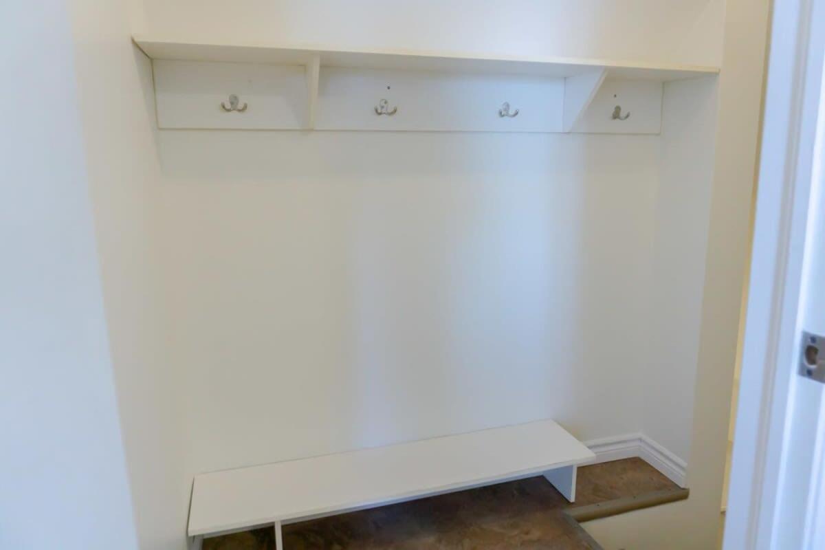 Amazing Location In Saint John 2 Bedroom Modern Parking New Extérieur photo