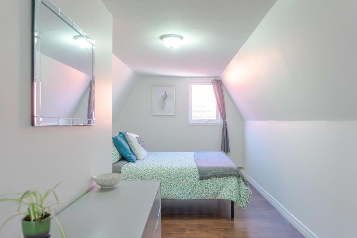 Amazing Location In Saint John 2 Bedroom Modern Parking New Extérieur photo